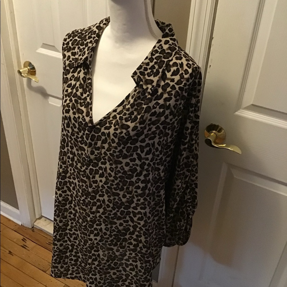 Women’s button down blouse